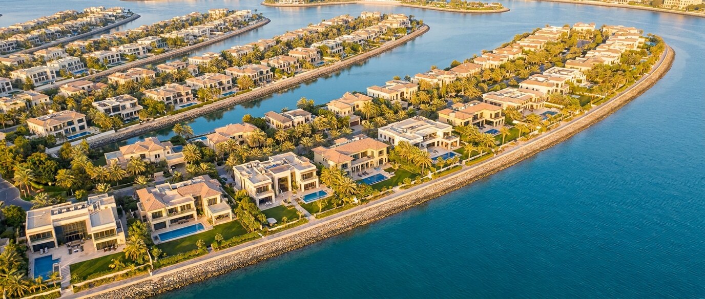 A floorplan and budget allocation diagram for a Dubai villa renovation showing the principal cost lines as proportions